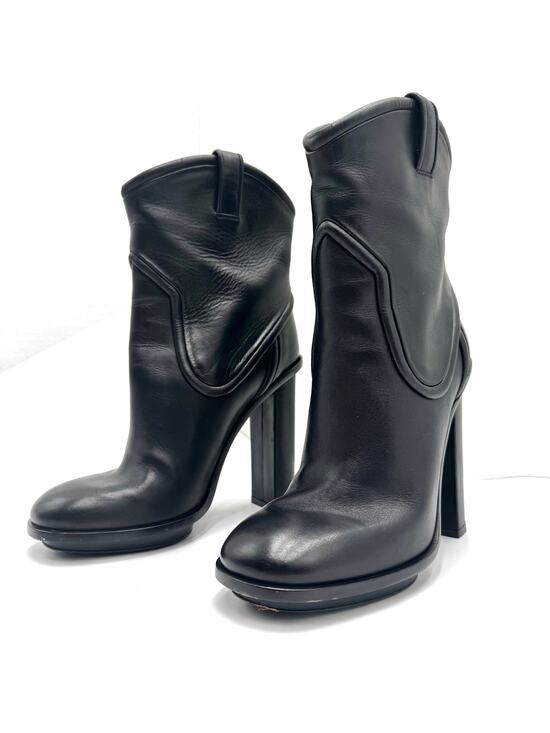 Gucci Shoes - Gucci Trish Runway Black Leather Pull-On High Heel Ankle Boots EU 37